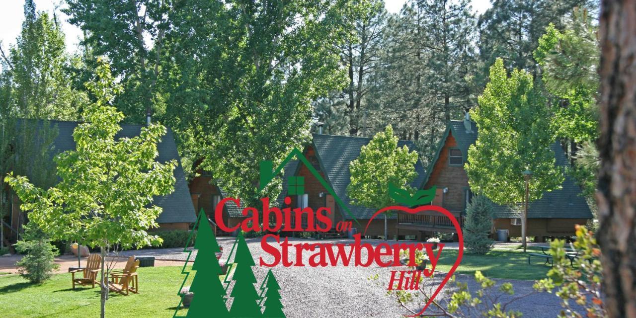 Cabins On Strawberry Hill Hotel Pine Exterior foto
